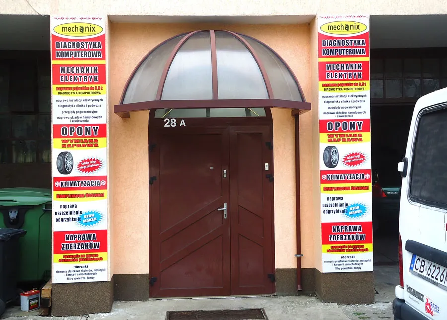 Wejście do warsztatu z numerem 28A